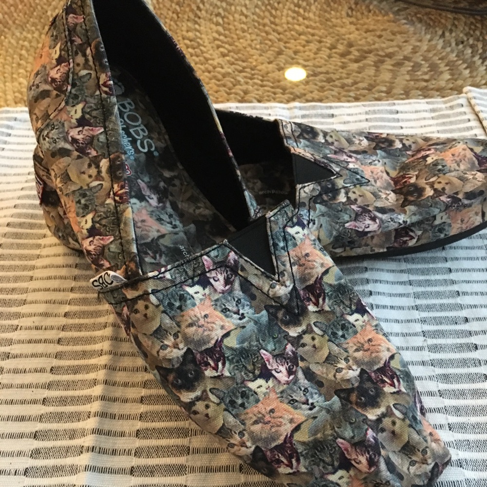 BOBS- slip ons. Kitty cats 🐈 size 11.